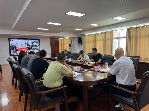 e6e0343126942712980634582e1028af.png 召開防御臺風(fēng)工作部署會議.png