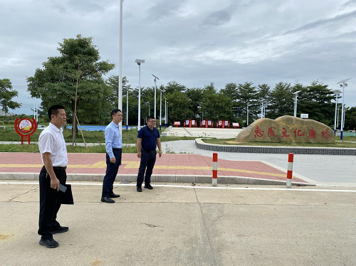 33542408ffa5ffbed0f26e07007176db.png 揭陽農(nóng)墾開展農(nóng)場(chǎng)基孔肯雅熱疫情防控和環(huán)境衛(wèi)生管理督查工作.png